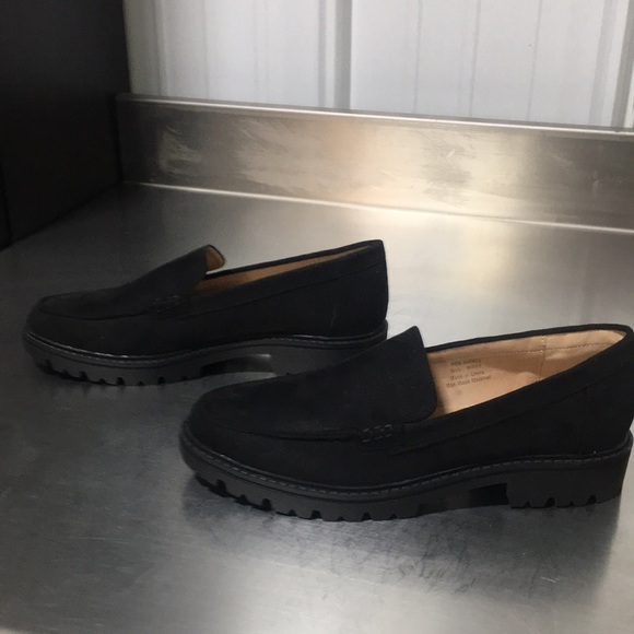 New WB Woman’s Journee Collection Black Loafers for Women - Picture 3 of 6
